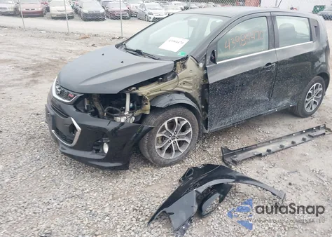 2020 Chevrolet Sonic Fwd Lt 5-Door из США, поврежденный, VIN 1G1JD6SB5L4139363
